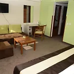Forum - Free Parking For Cars Hotel