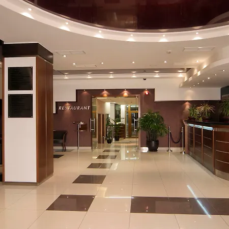 Forum - Free Parking 3*