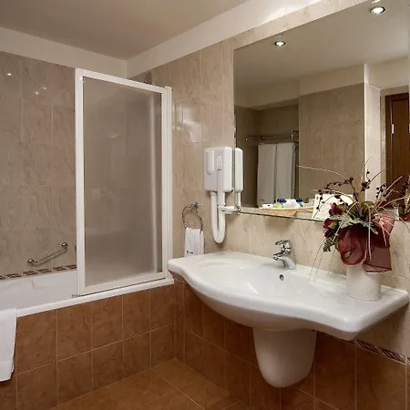 Forum - Free Parking For Cars