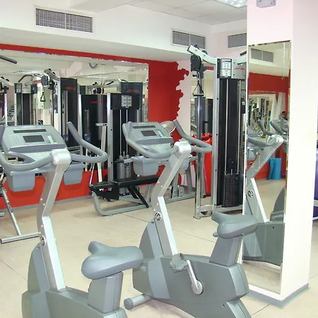 Forum - Free Parking For Cars Отель 3*