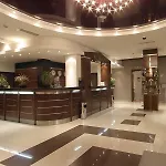 Hotel Forum - Free Parking For Cars