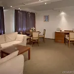 Forum - Free Parking For Cars 酒店 3*