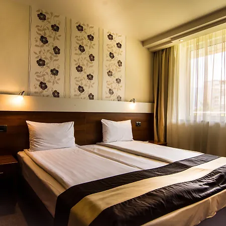 Forum - Free Parking For Cars