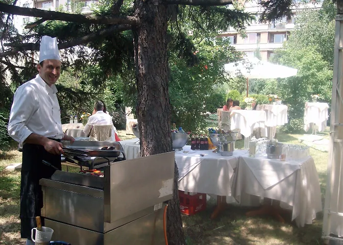 Forum - Free Parking For Cars מלון סופיה