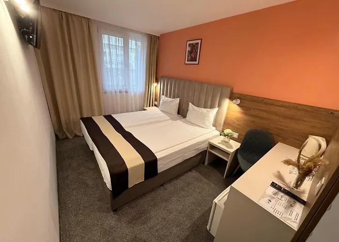 Forum - Free Parking For Cars 3* סופיה