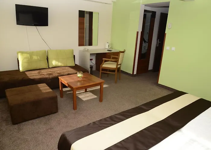 Forum - Free Parking For Cars Hotel