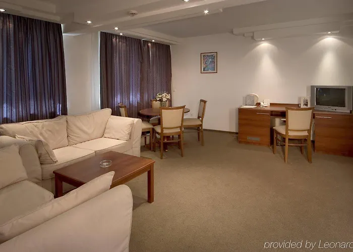 Forum - Free Parking For Cars Hotel 3*