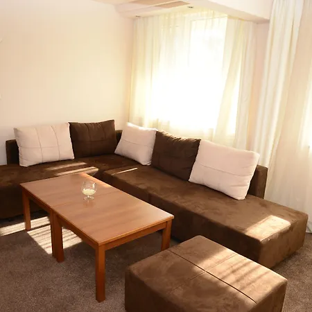 Forum - Free Parking For Cars Отель