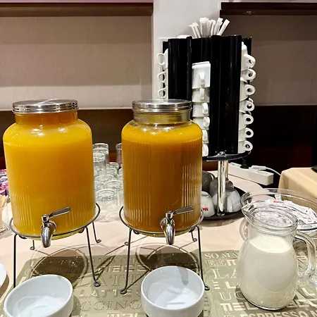 Forum - Free Parking For Cars Отель