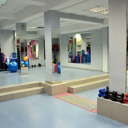 ホテル Forum - Free Parking For Cars