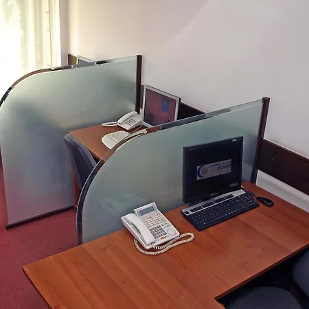 Forum - Free Parking For Cars