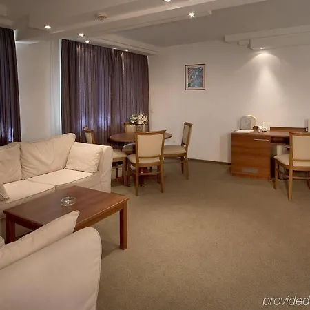 Forum - Free Parking Hotel 3*
